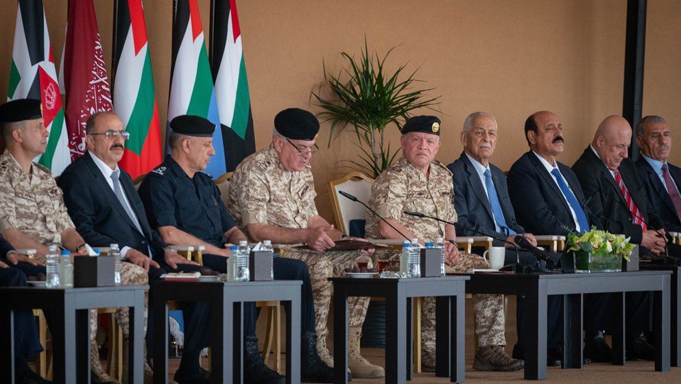 King meets military retirees, families of martyrs in Al Ghamr...