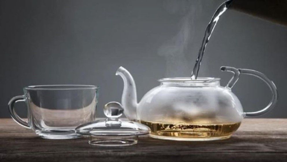 The Chinese Hot Water Trend: Limited Benefits and a Reality Far from Exaggeration