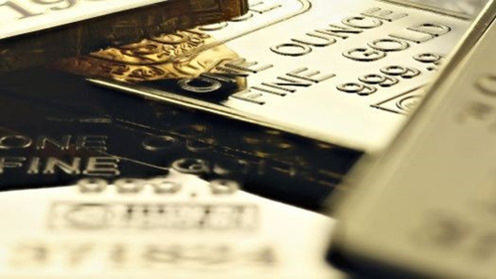 Gold and Silver Edge Higher as U.S. Treasury Yields Decline