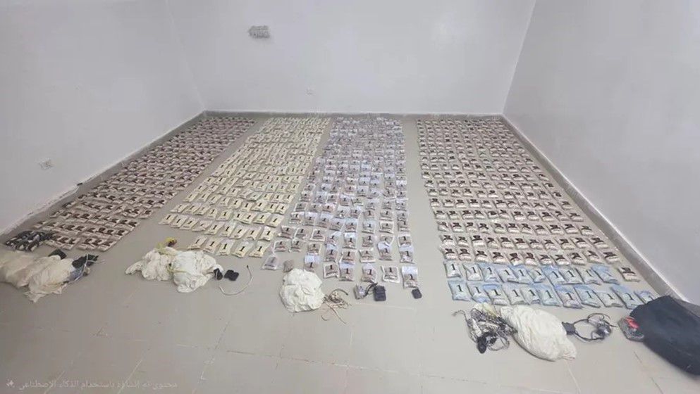 Army Foils 10 Attempts to Smuggle Large Quantities of Drugs Using Balloons