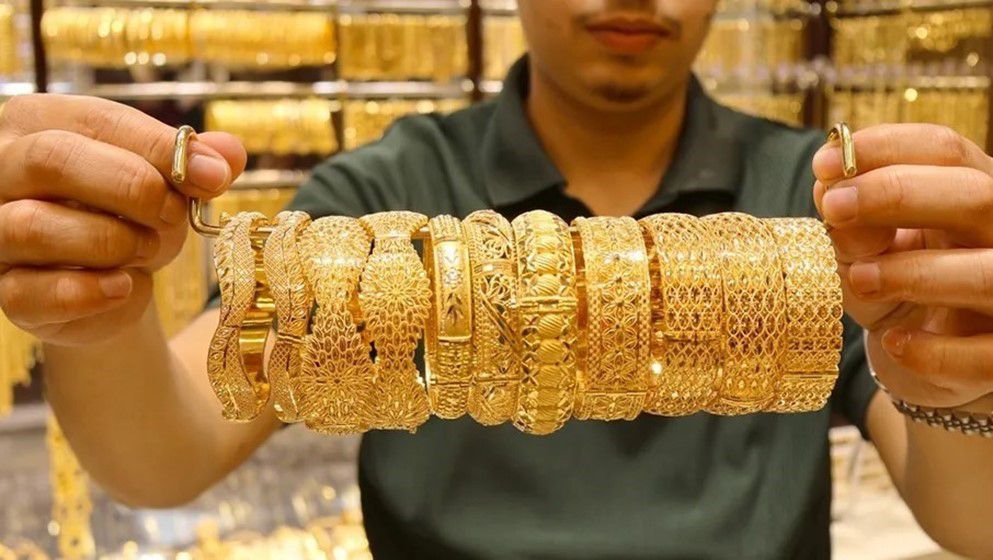 Gold Price at 99.4 Dinars per Gram (21K) in the Local Market