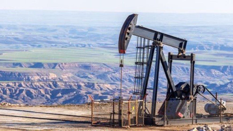 Oil Steady as Markets Assess Supply Risks Ahead of U.S.–Iran Talks