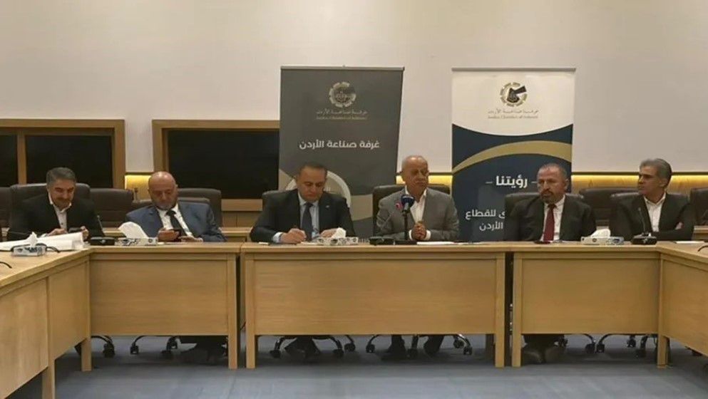 Minister of Environment Stresses the Industrial Sector’s Role in Maintaining Cleanliness