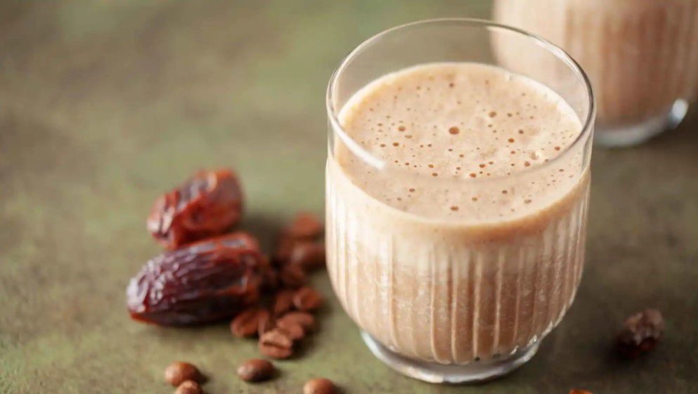 Dates with Milk at Iftar: A Smart Energy Boost that Regulates Sugar and Protects the Heart