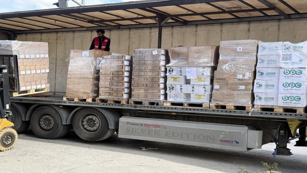 PRCS Dispatches 9-Truck Convoy of Medical Supplies to Gaza