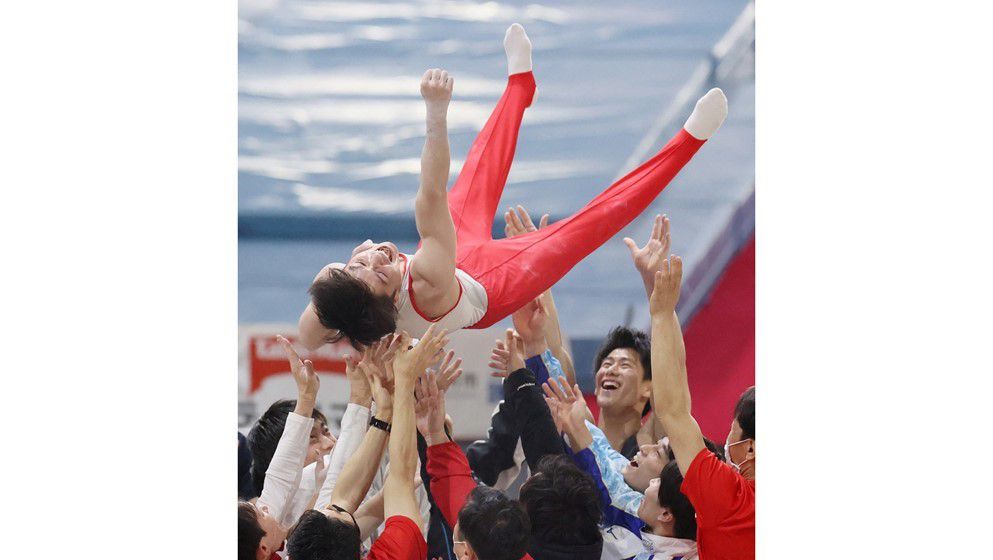Retiring gymnastics legend Uchimura bows out at exhibition...