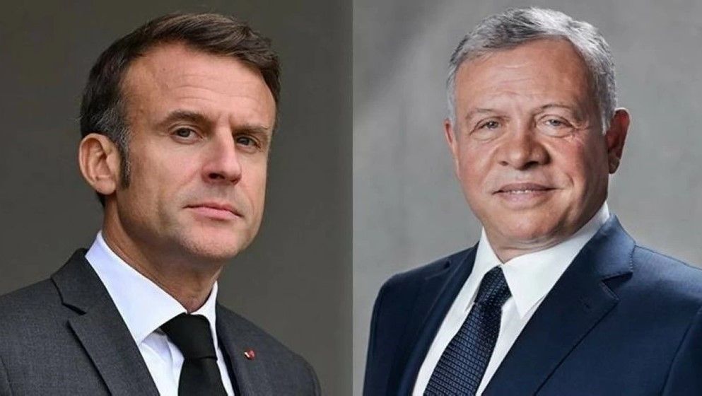 King receives call from France president