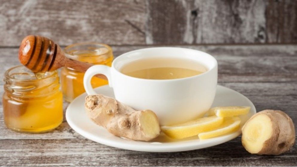 7 Best Natural Drinks to Relieve Bloating and Boost Digestion Fast