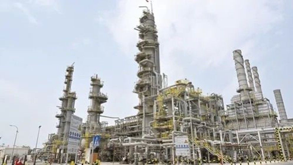 Fire at Bapco refinery and sirens sounded in Bahrain