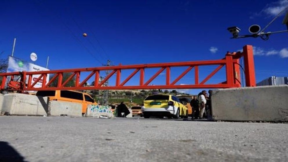 Palestinian Statistics: Economy loses one-fifth over two years