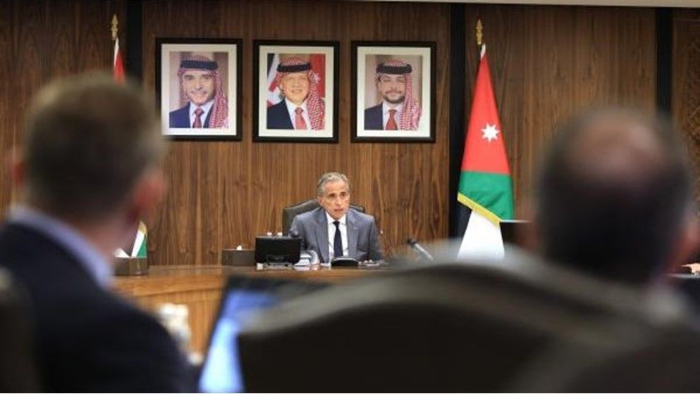 Government: War Will Not Deter Progress on National Projects and Programs