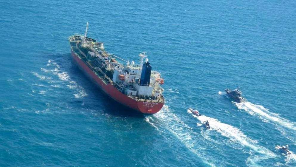 Iran frees South Korean ship, captain...