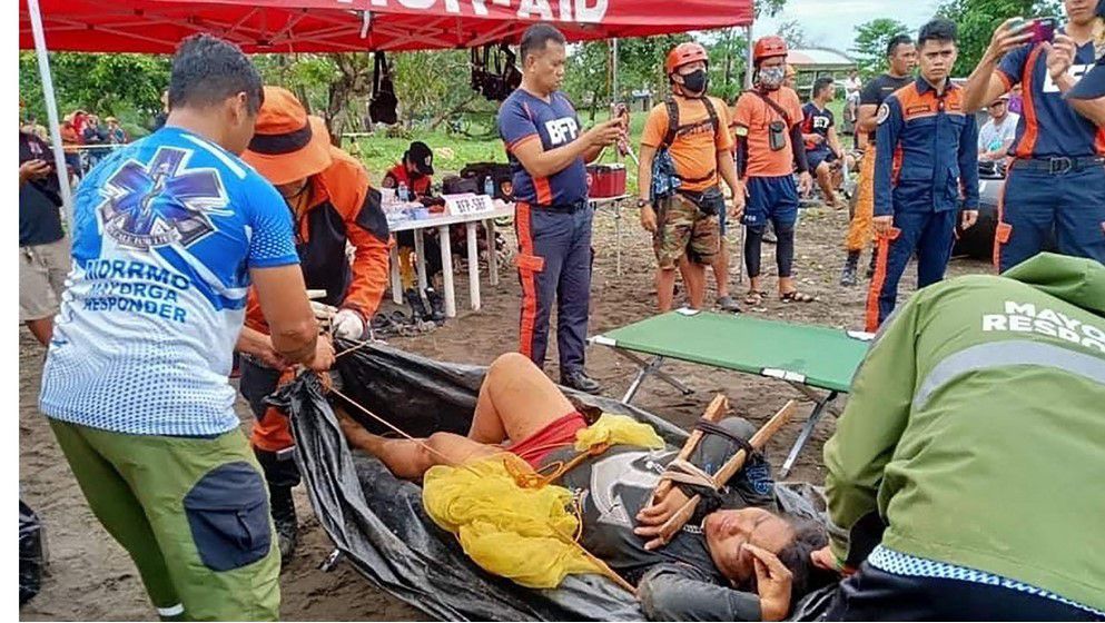 Death Toll From Philippines Landslides, Floods Hits 148...