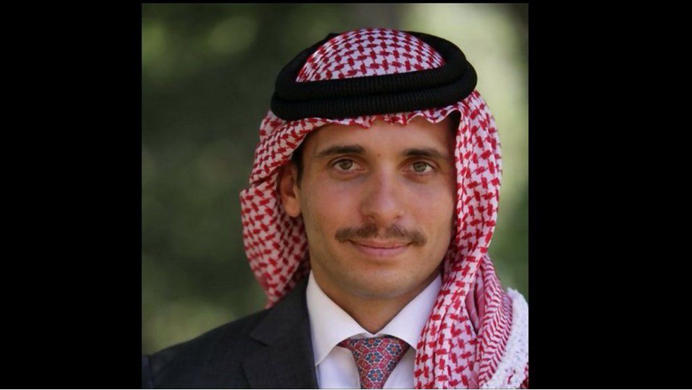 Jordan’s Hamzah renounces title of prince...