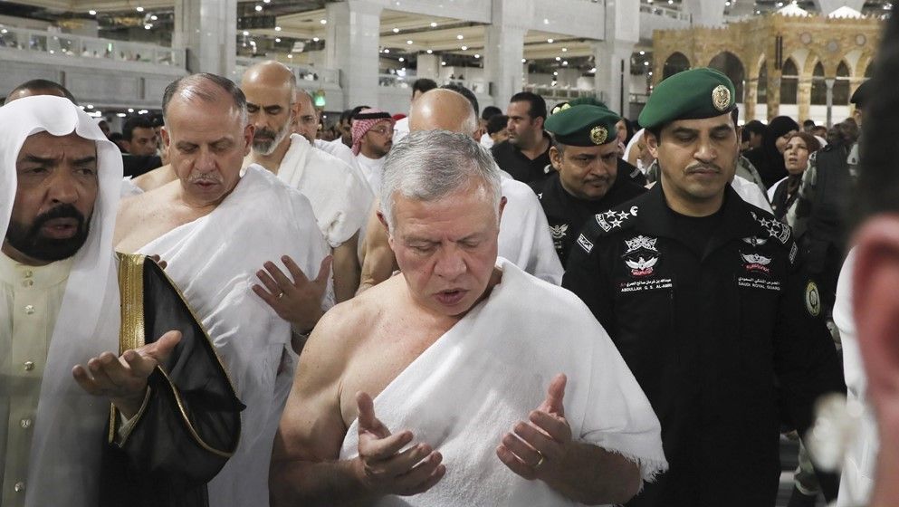 King meets Saudi crown prince in Jeddah...