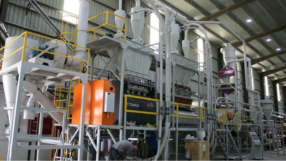 PET bottle recycling factory kicks off 'trial' operations in A...