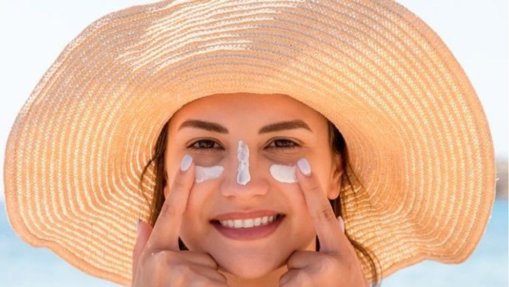 Matte Sunscreen: The Best Options for Combination Skin...