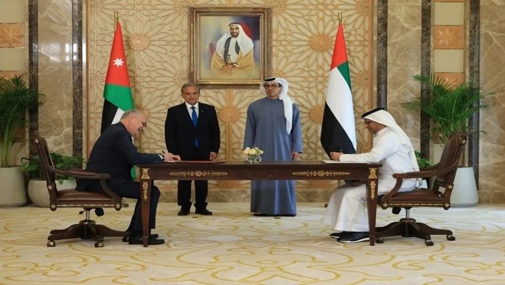 Hassan and Mansour bin Zayed Witness Signing of Agreements for the Aqaba Port Railway Project