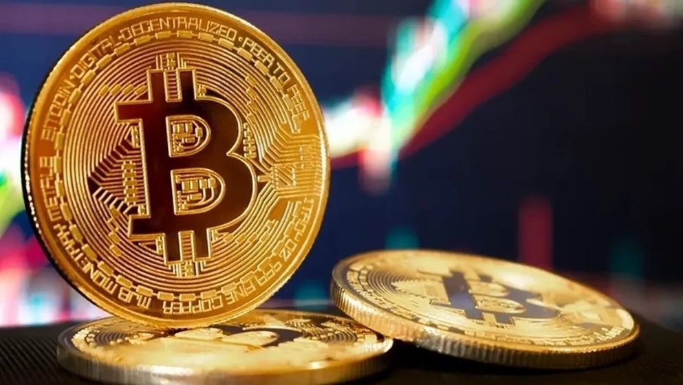 Bitcoin Surges to Highest Level in 12 Weeks, Approaches $80,000