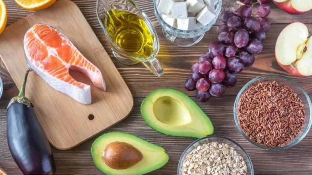 Daily Foods to Lower Cholesterol and Boost Heart Health - Jordan ...