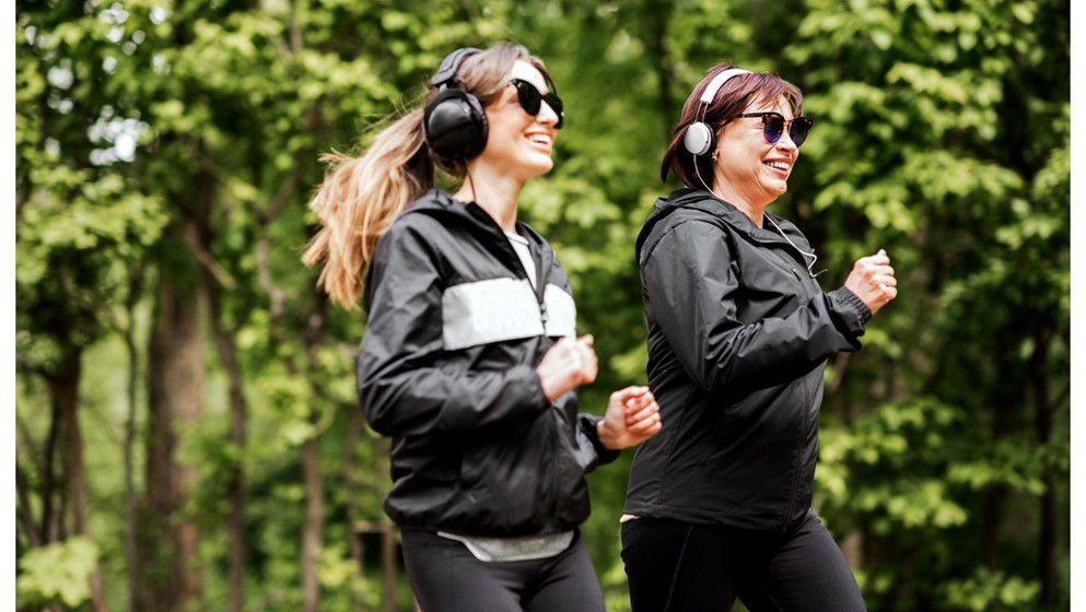 Workout Music: 7 Benefits of Jamming Out During a Workout – LUCYD EYEWEAR