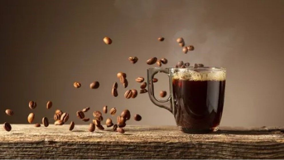 The Impact of Drinking Coffee in the Morning on Digestive Health - Jordan ...