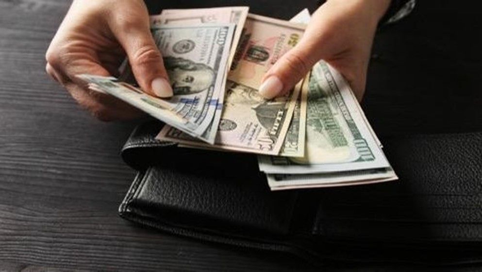 Dollar Steady as Hopes Fade for an End to the Middle East War