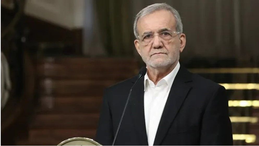 Iran’s President: Regional Countries Express Readiness to Develop Our Infrastructure