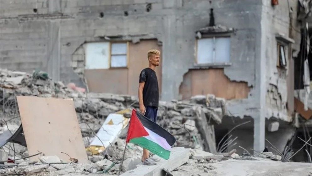 Palestinian Child Martyred, Others Injured by Shrapnel from Israeli Bomb in Southern Gaza