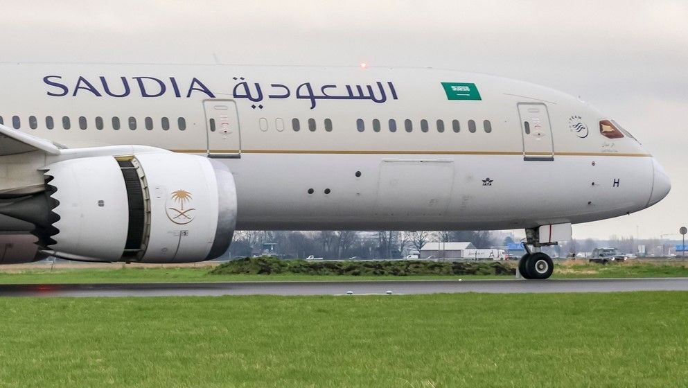 Flight Rescheduled? Why Local Customer Support Matters for Saudi Flyers