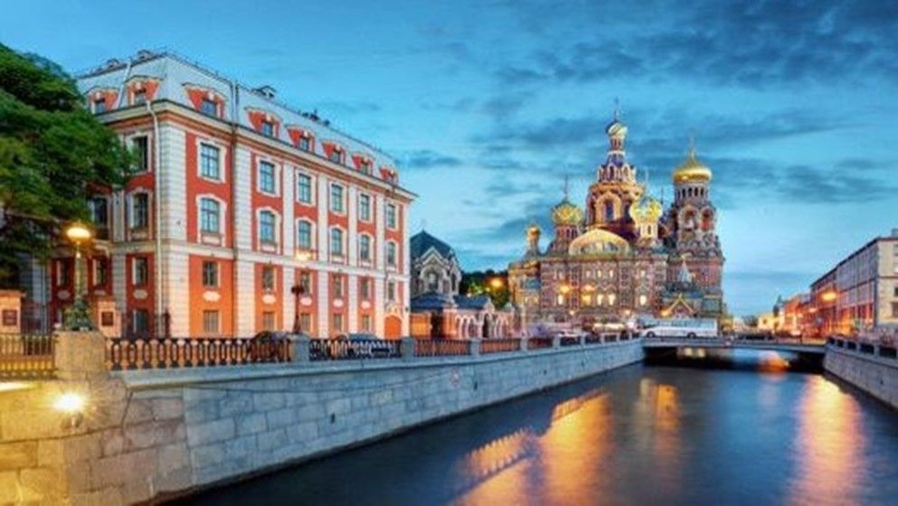Ukrainian Drones Strike St. Petersburg as Major Economic Forum Opens
