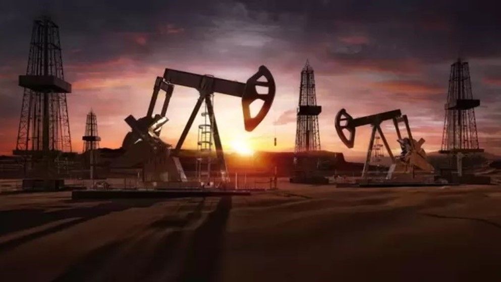Oil prices drop over 2% as war tensions ease