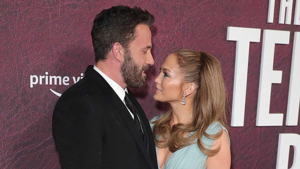 J Lo and Ben Affleck hold lavish estate wedding...