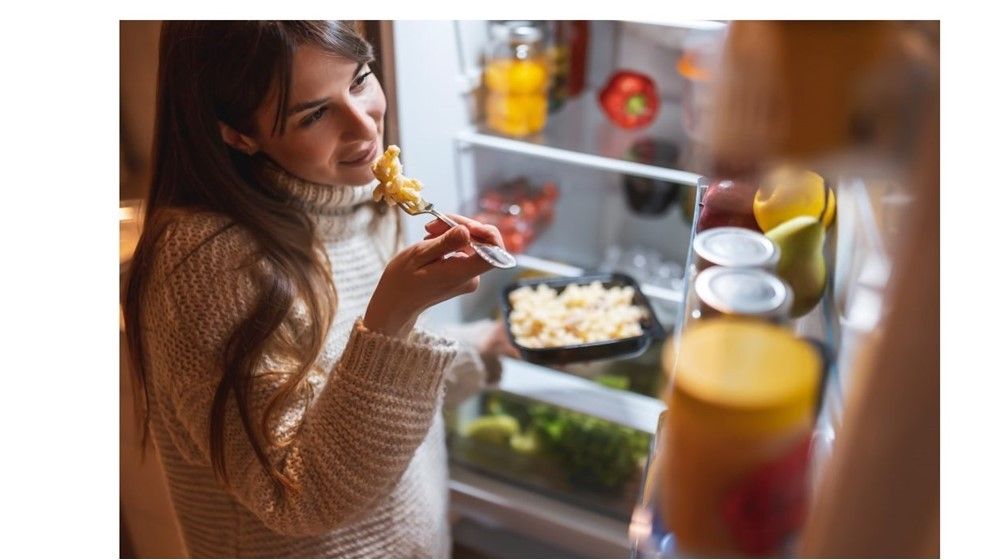 Health Risks of Putting Hot Food in the Refrigerator