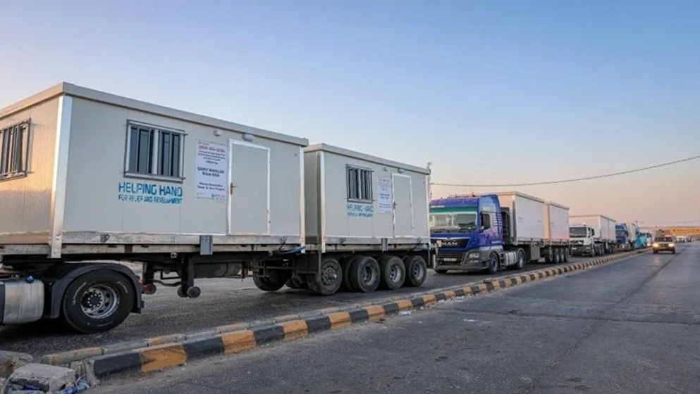 Jordan Dispatches Aid Convoy of 16 Trucks to Syria