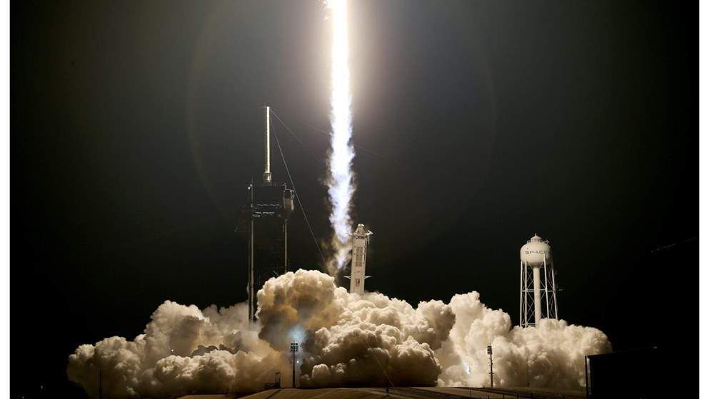 SpaceX First Civilian Crew Spends First Day In Earth’s Orbit...