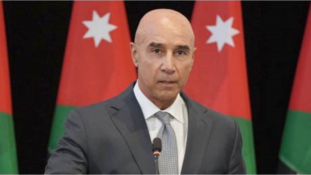 Investment minister, Azeri delegation talk cooperation...