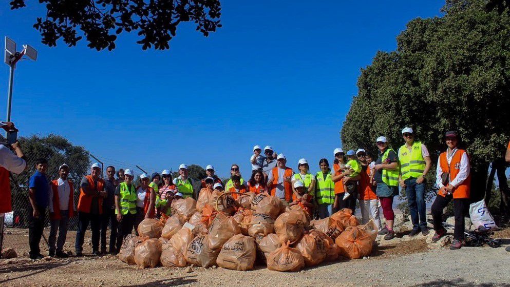 UK Embassy, WADI partner to clean forest in Al-Salt...