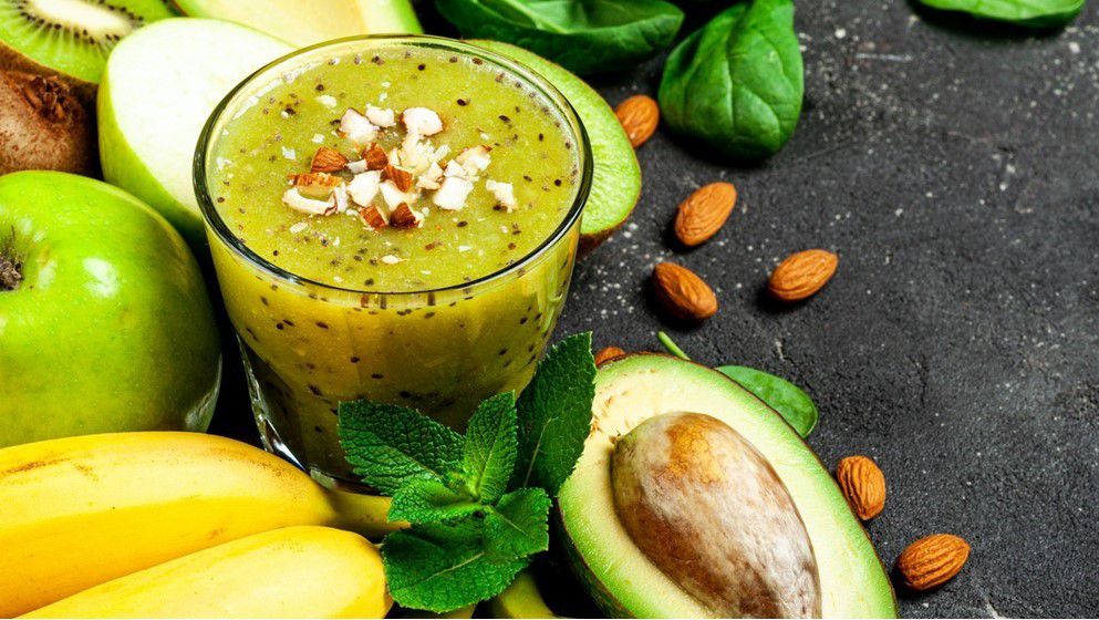 Does blending fruit in a smoothie affect its nutrients?...