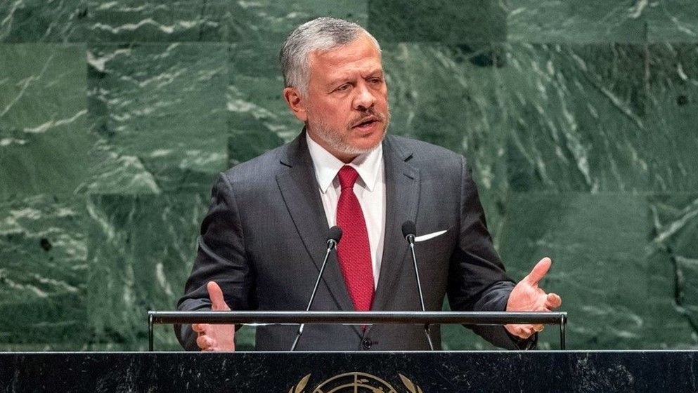 King Johnnie Casino interface on mobile and desktop