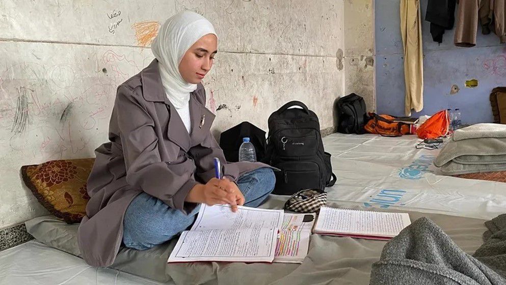 In Collaboration with a Jordanian University… Gaza High School Students Take an Exceptional Online Exam