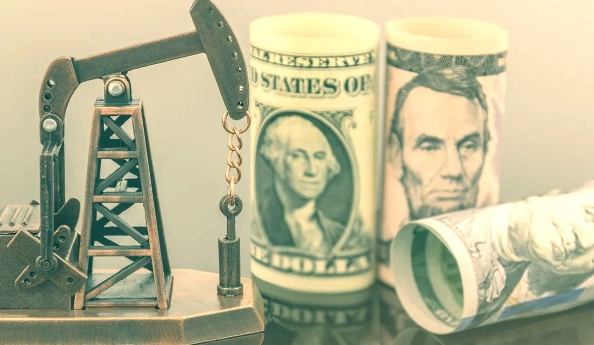 استقرار أسعار النفط مع تأثر السوق بمخاوف الطلب الأمريكي وصراع الشرق الأوسط