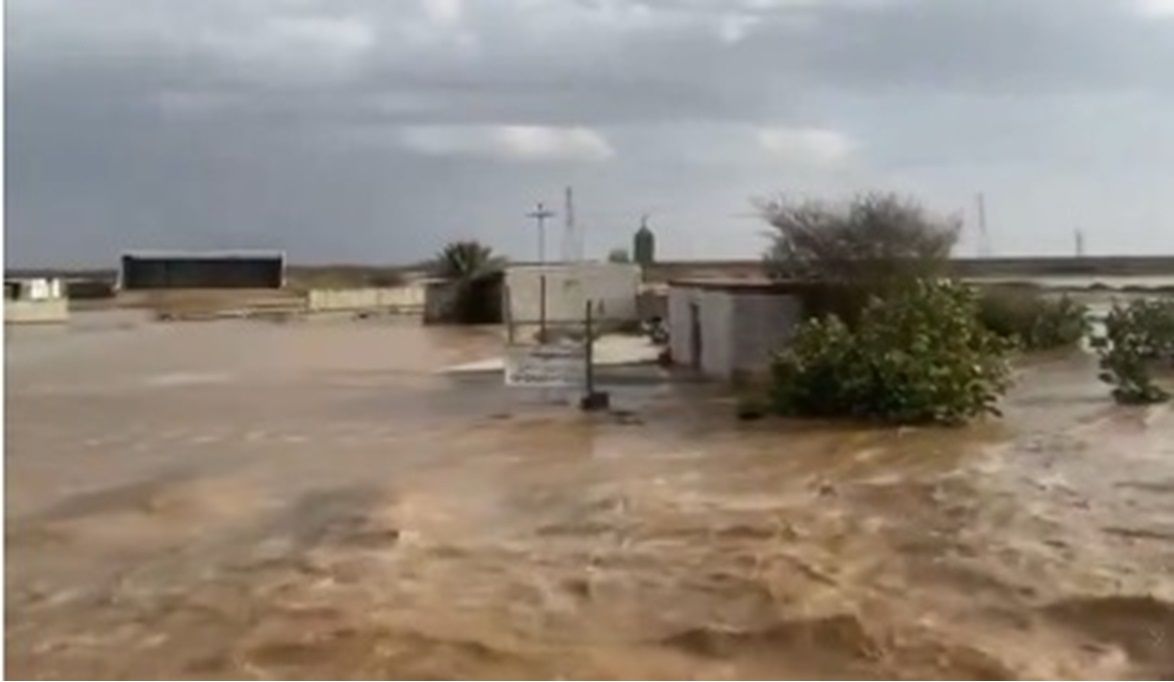 سيول وبرديات ورعود.. استمرار التقلبات الجوية وغزارة الأمطار على مكة وهذه المناطق (فيديو)