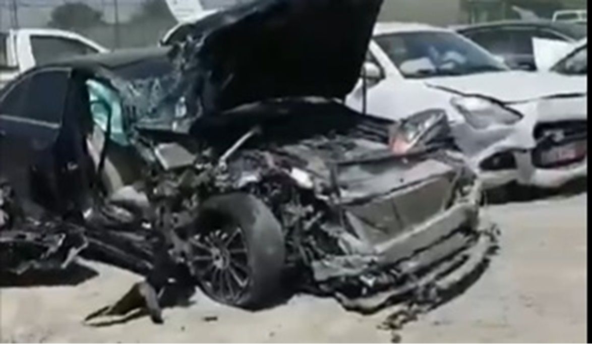 شاحنة تصطدم بـ11 سيارة في سلطنة عمان.. ماذا حدث؟ (مشهد مذهل)
